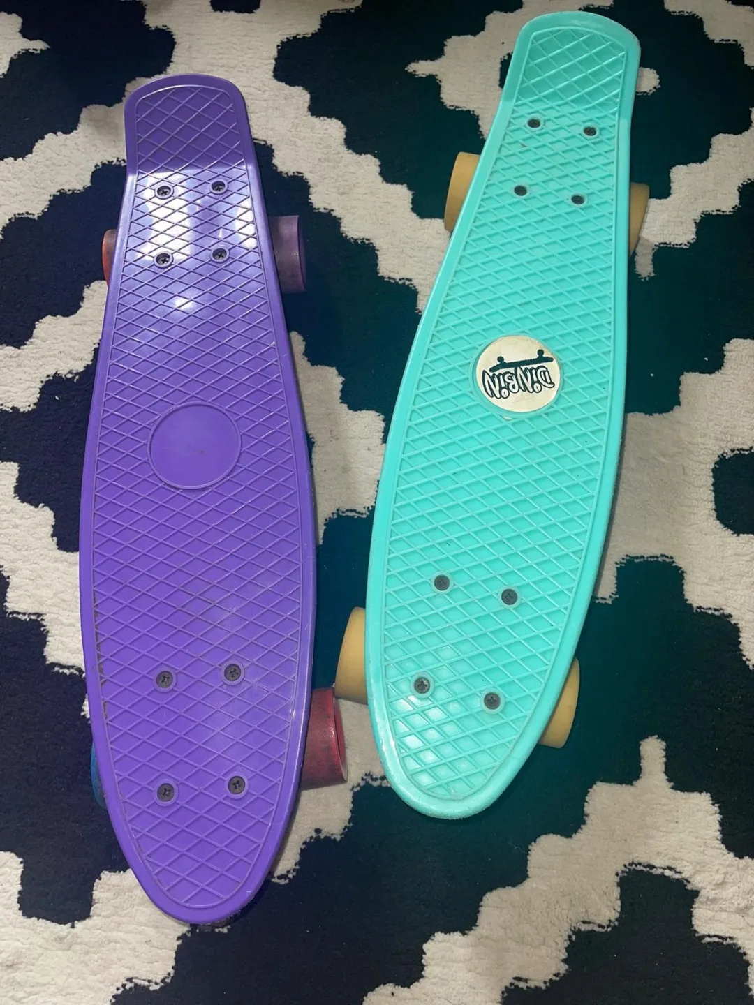 Dingen Pastel Mini Longboard Skateboard image indicator(4)