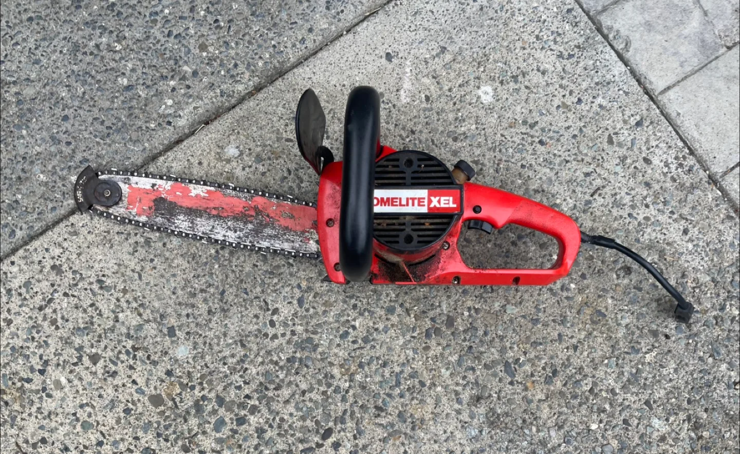 Homelite XEL-12 12-Inch Chainsaw thumbnail