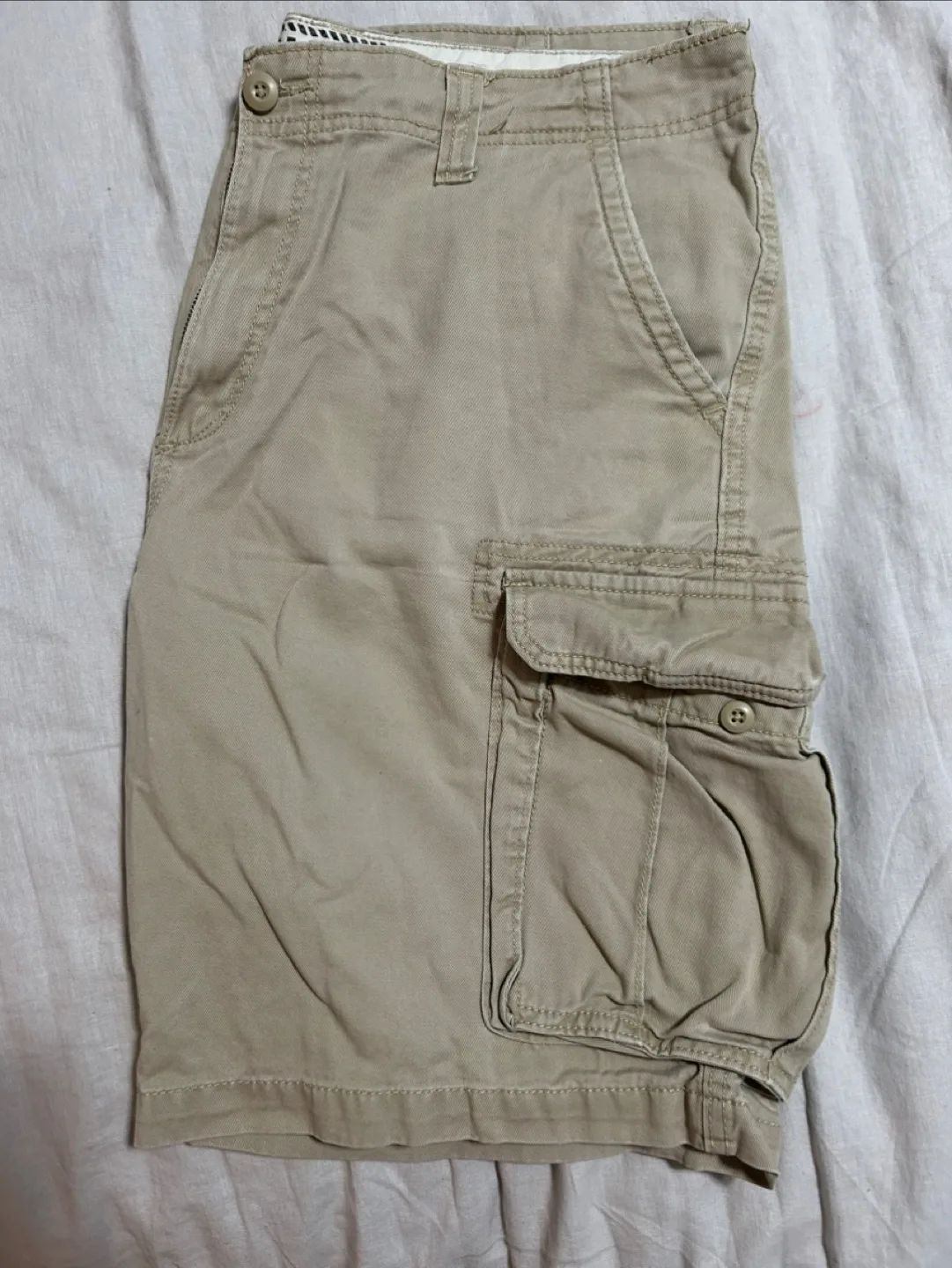 Old Navy Cargo Shorts - Size 38 thumbnail