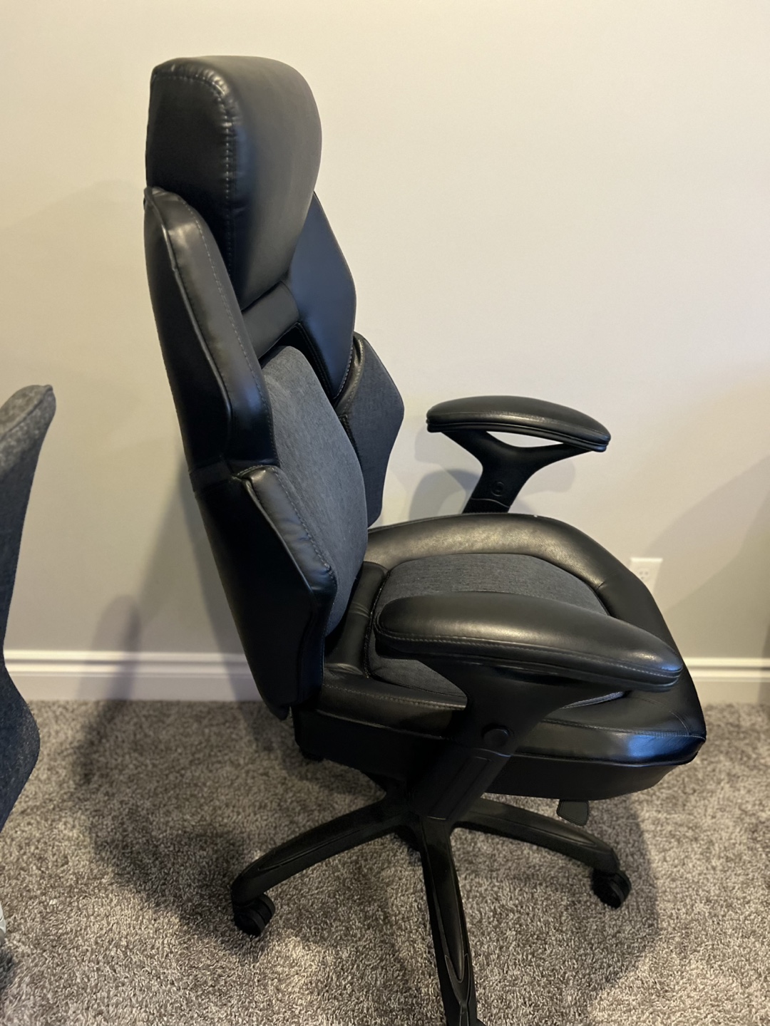 Costco Meteor Gaming Chair - Black & Grey - photo 5