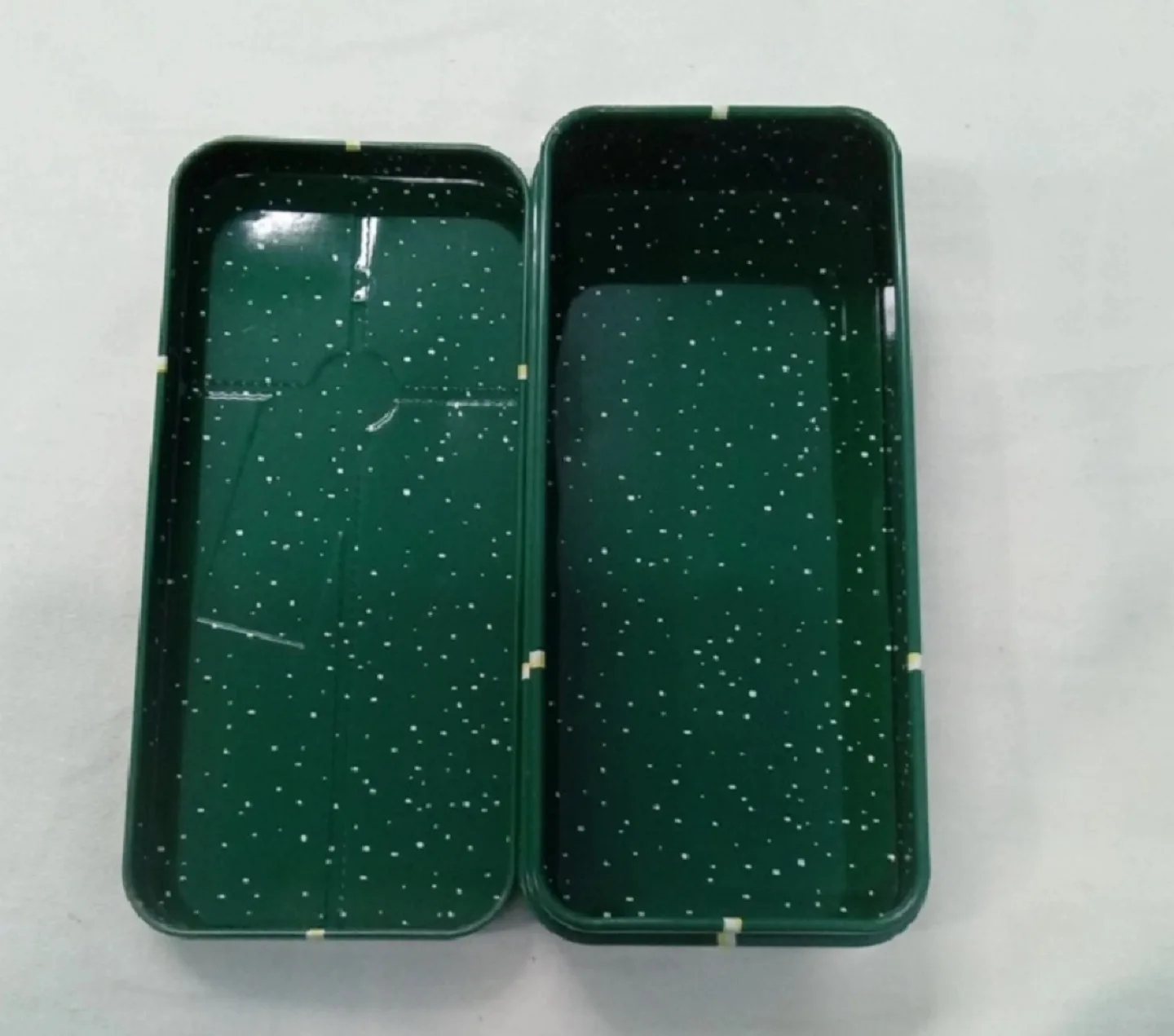 Benefit Cosmetics Empty Tin Box image indicator(2)