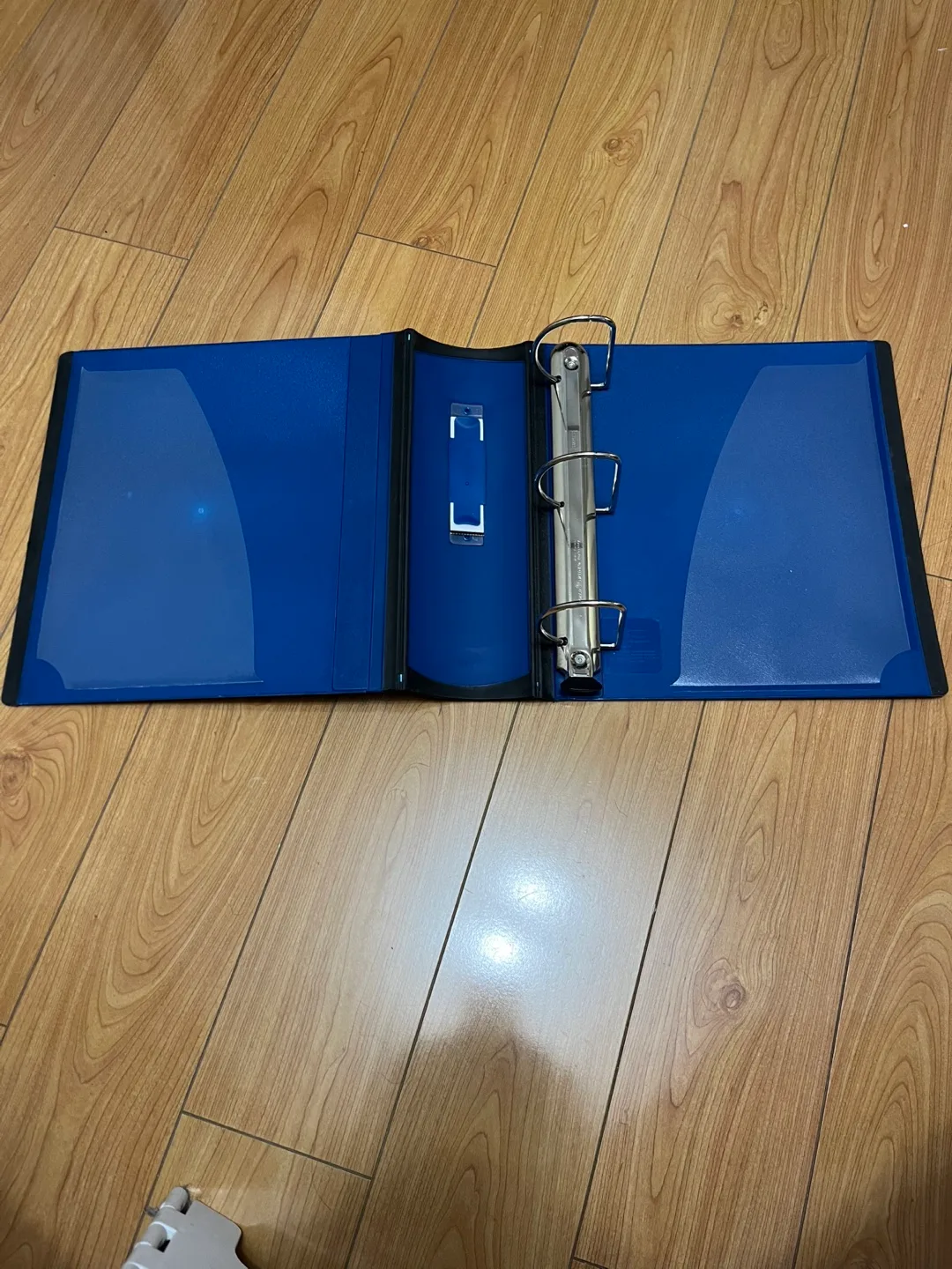 Staples Better Binder - 3 Inch image indicator(2)