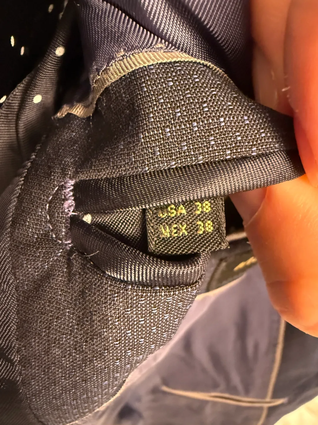 Massimo Dutti men’s 38R blazer image indicator(4)