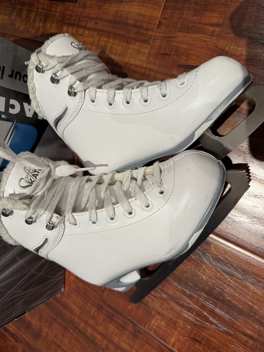 Jackson SoftSkate Figure Skates - Size 1 - photo 2
