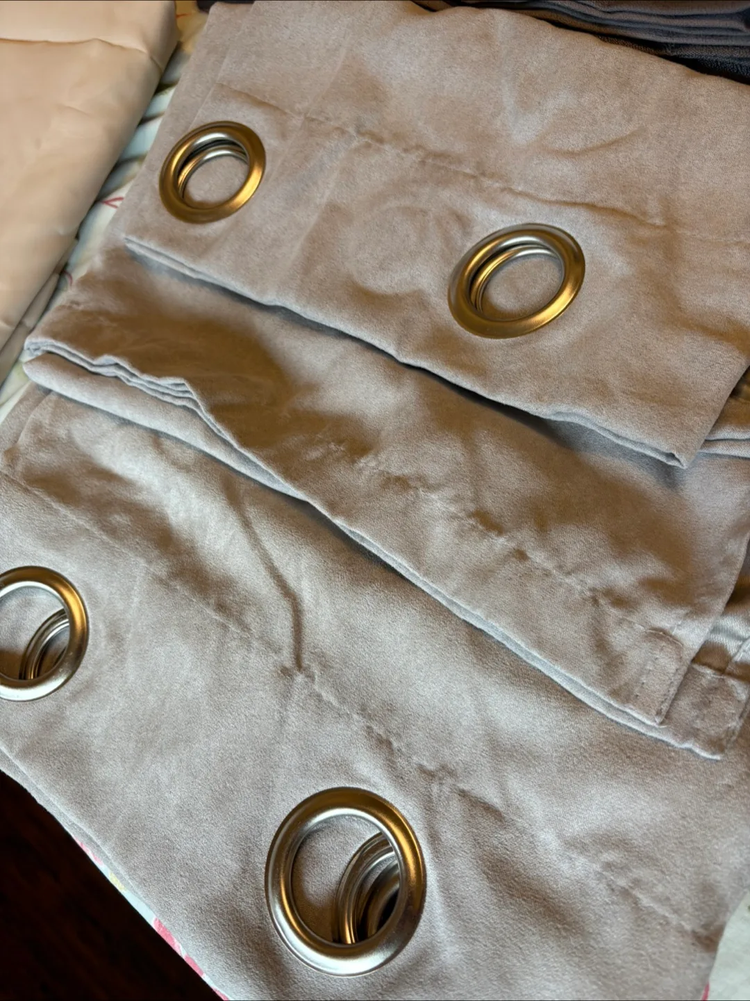 Assorted Window Curtains - Neutral Tones image indicator(2)