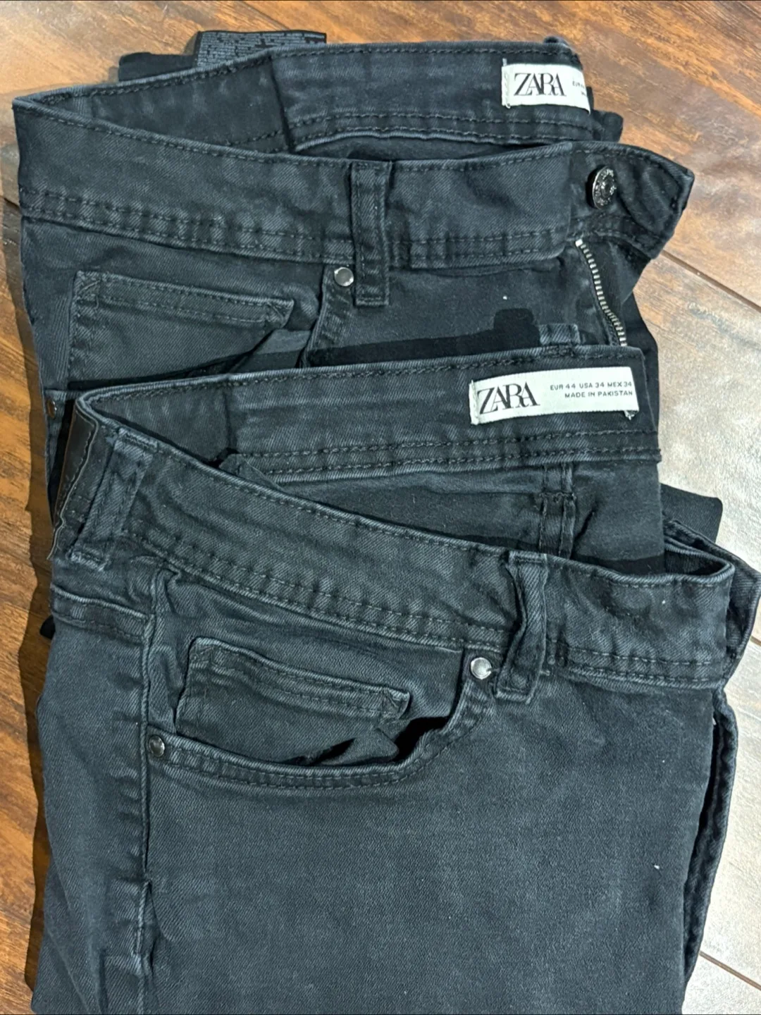 Assorted Jeans: GAP (31/30), H&M (29/32), Zara (44) image indicator(5)