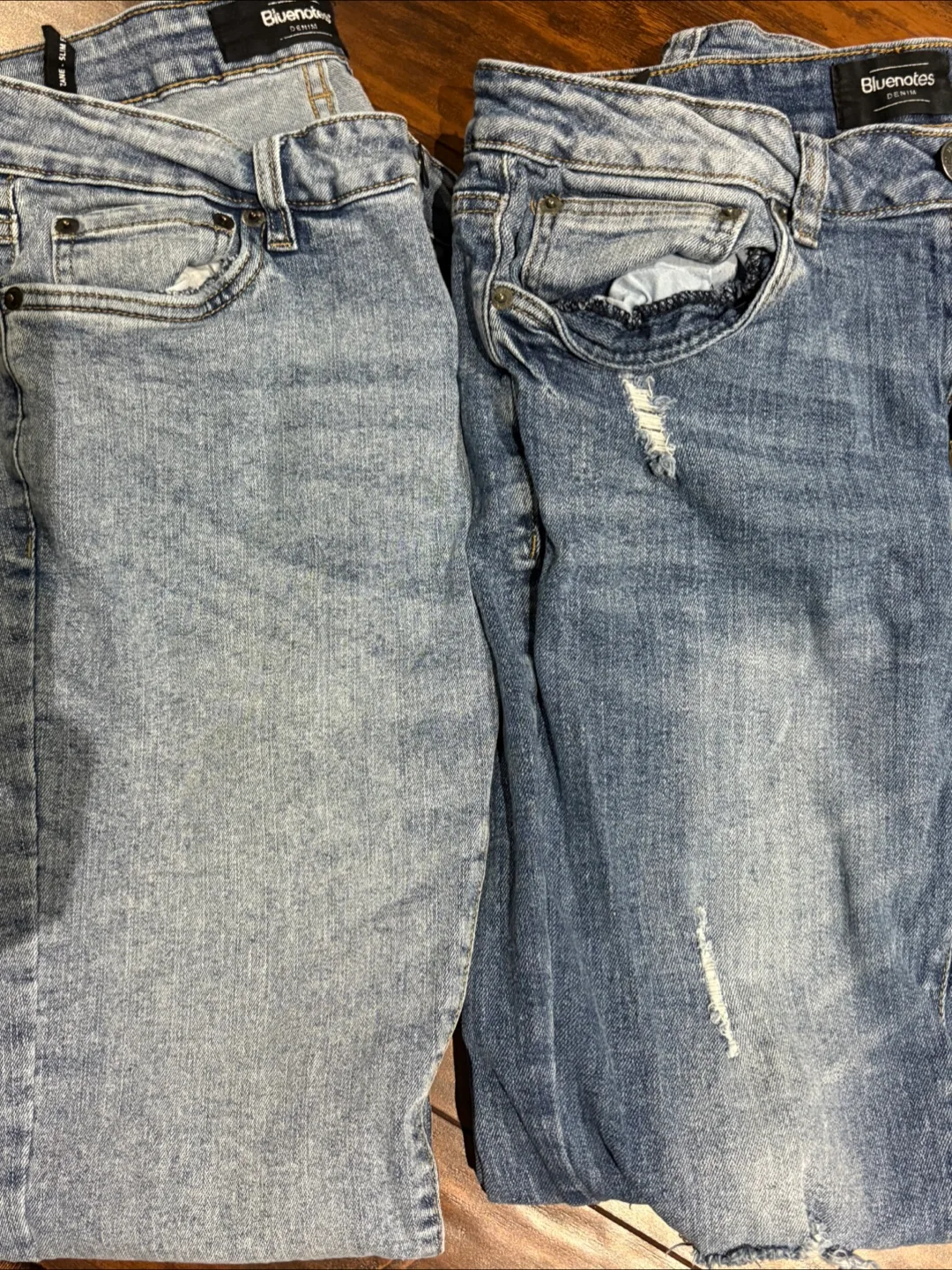 Assorted Jeans: GAP (31/30), H&M (29/32), Zara (44) image indicator(7)
