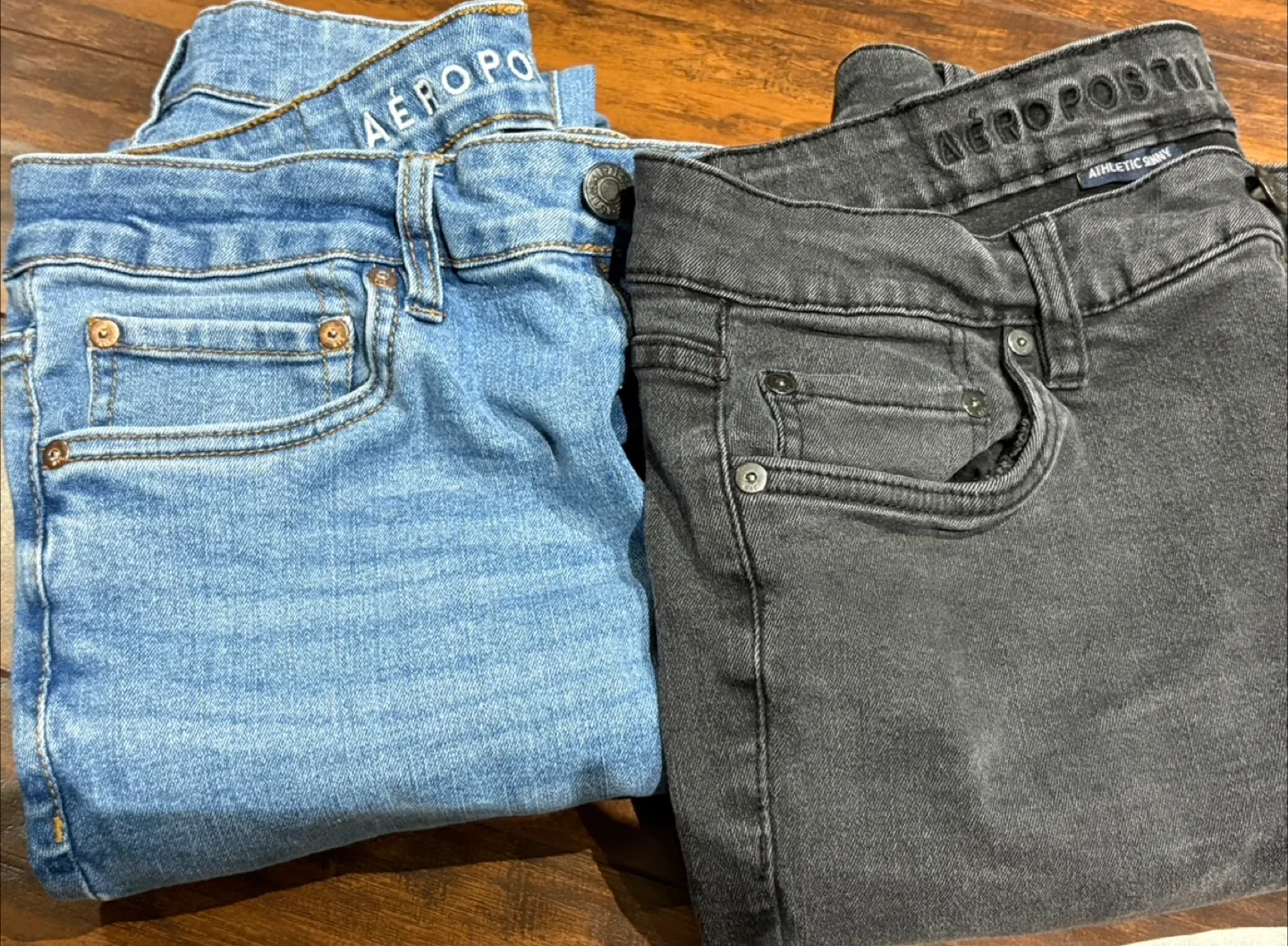 Assorted Jeans: GAP (31/30), H&M (29/32), Zara (44) image indicator(9)