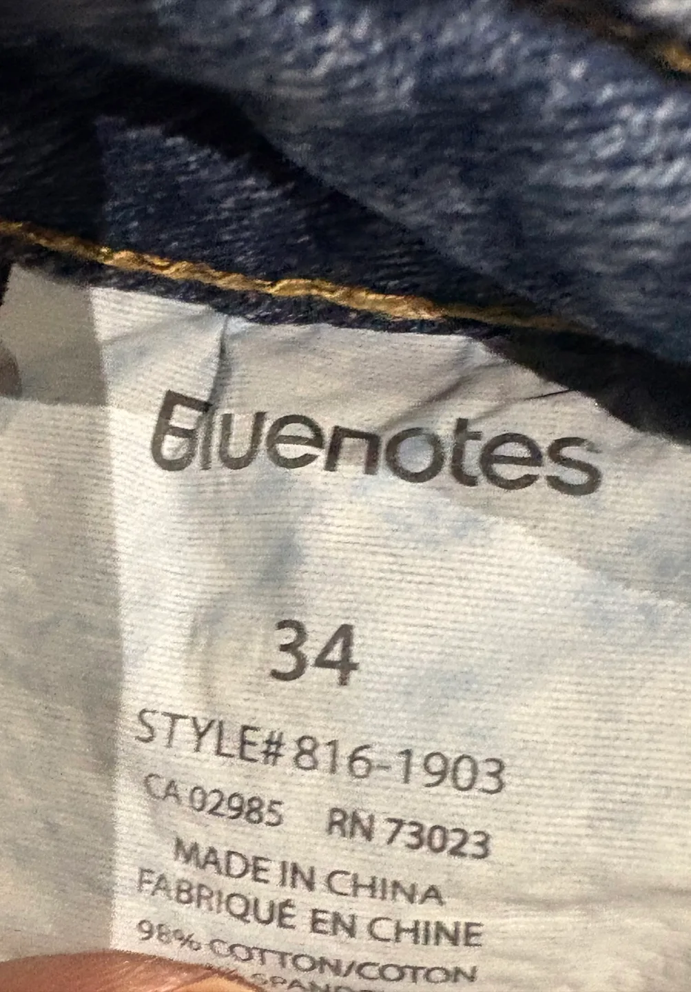 Assorted Jeans: GAP (31/30), H&M (29/32), Zara (44) image indicator(8)