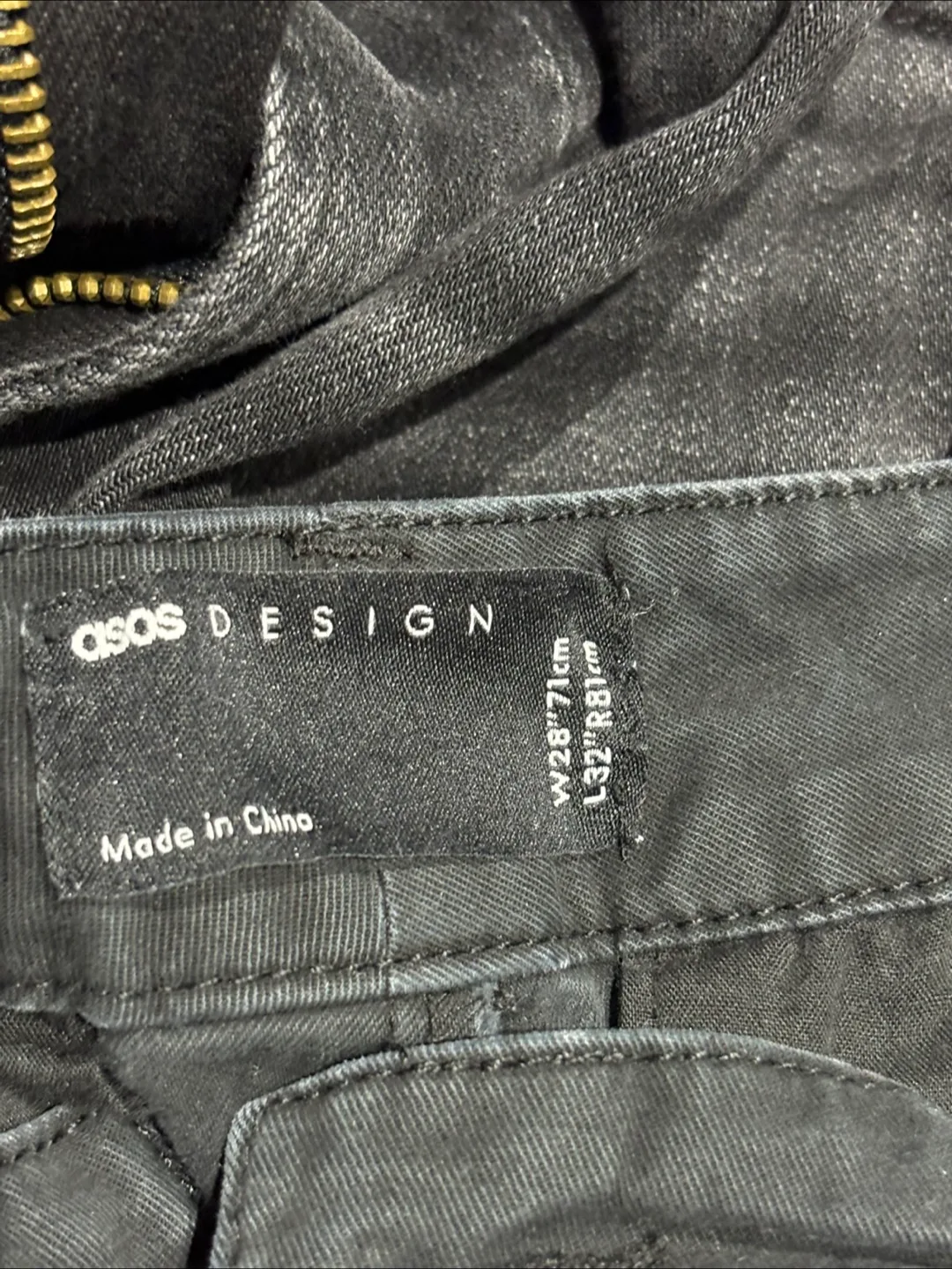 Assorted Jeans: GAP (31/30), H&M (29/32), Zara (44) image indicator(10)