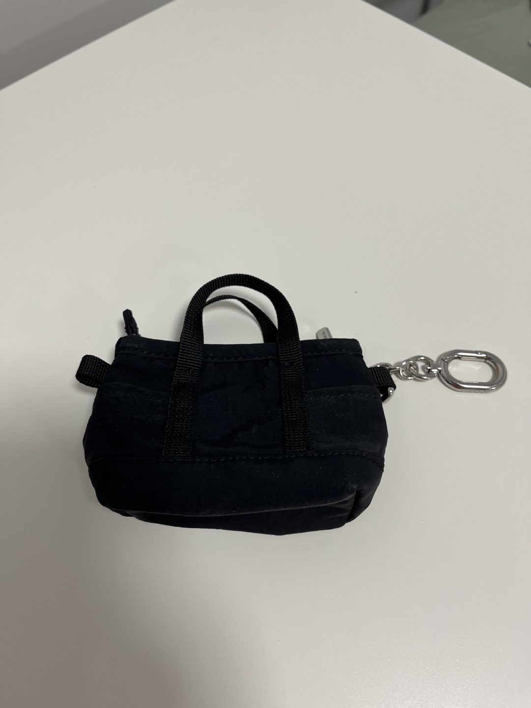 Lululemon Black Mini Belt Bag Keychain - photo 2