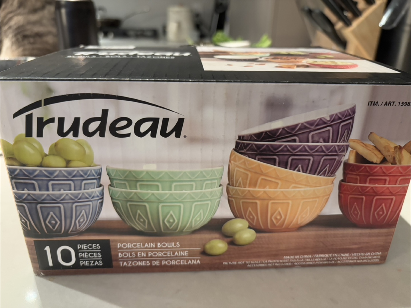 Small size-Trudeau 10-Piece Porcelain Bowls Set, New