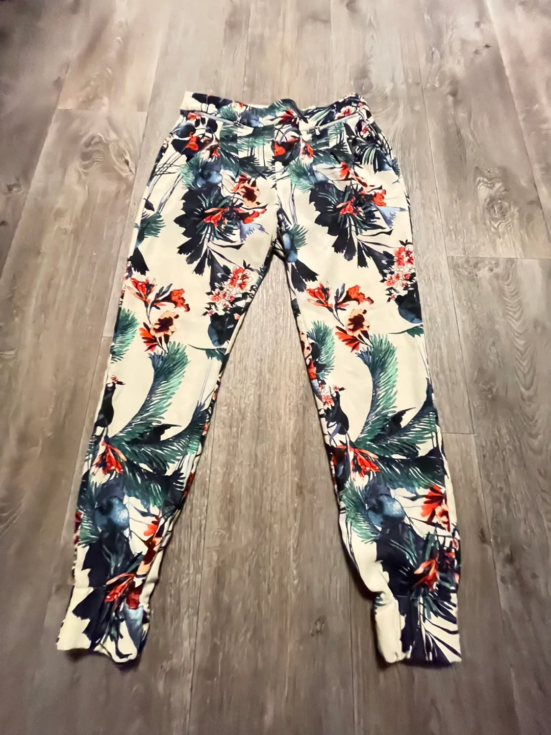 ZARA Floral Print Pants thumbnail