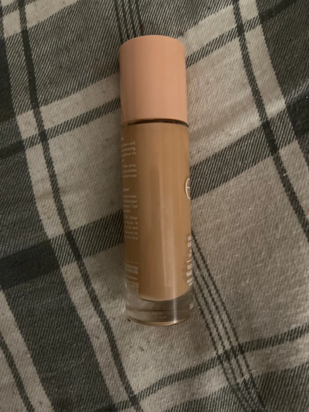 E.L.F. Halo Glow Liquid Filter - Shade 3 Medium Skintone image indicator(3)