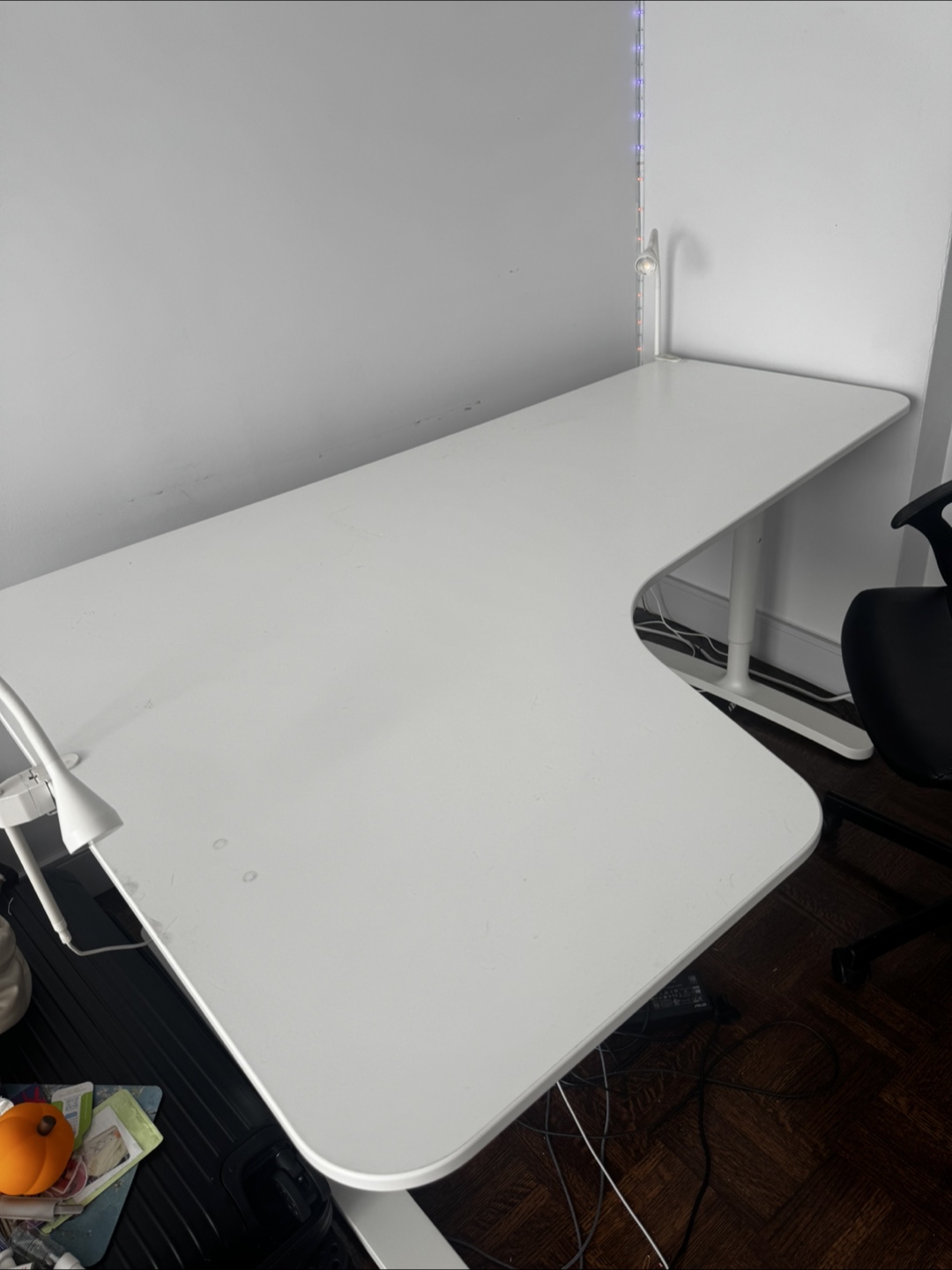 ❗️NEED GOME TODAY❗️ Ikea Table with lamp