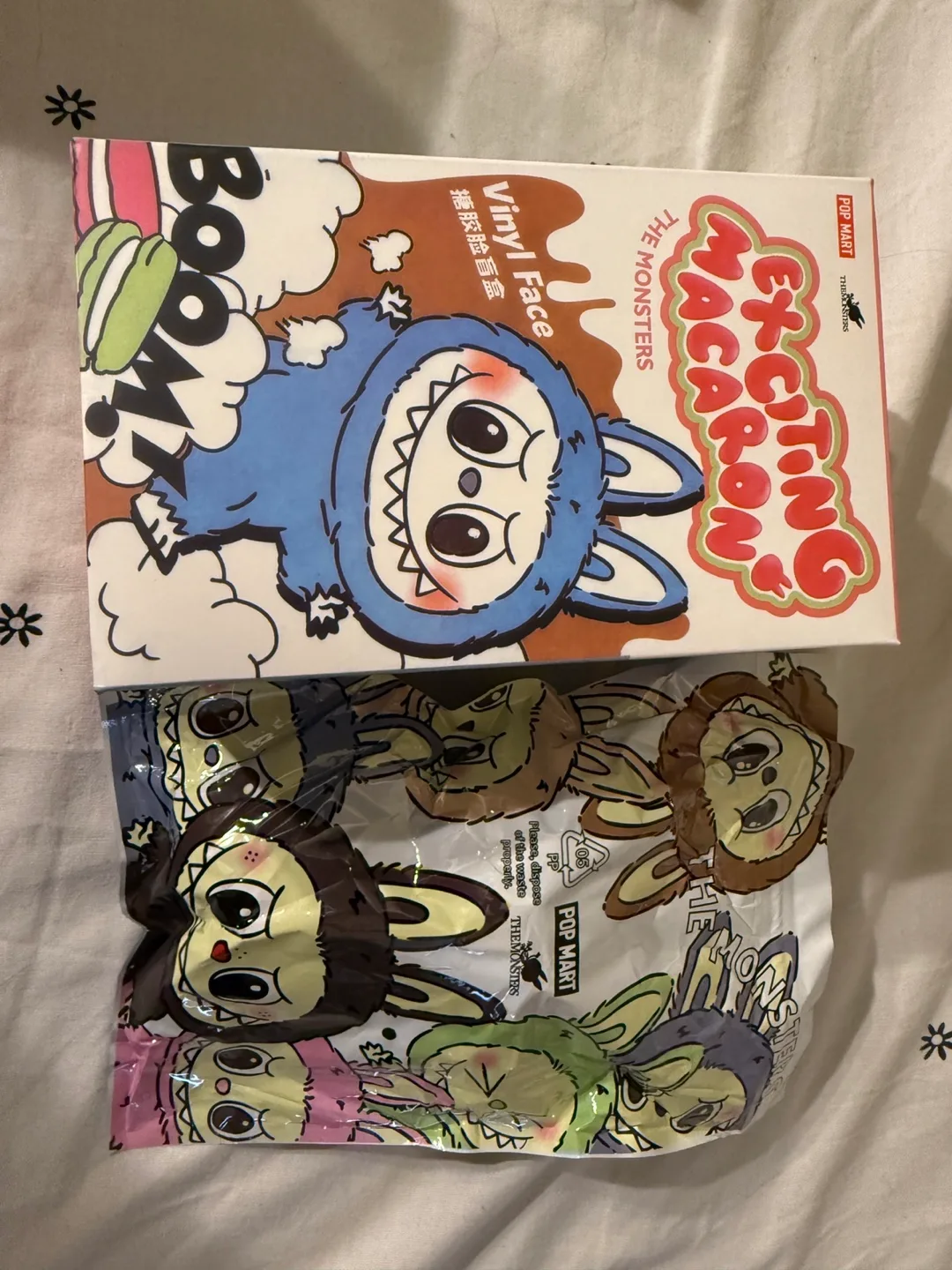 Pop Mart The Monsters Exciting Macaron Vinyl Face image indicator(2)