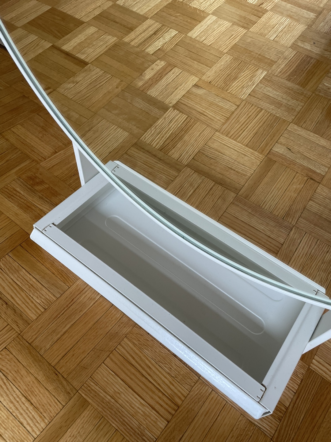 White Mirror - photo 3