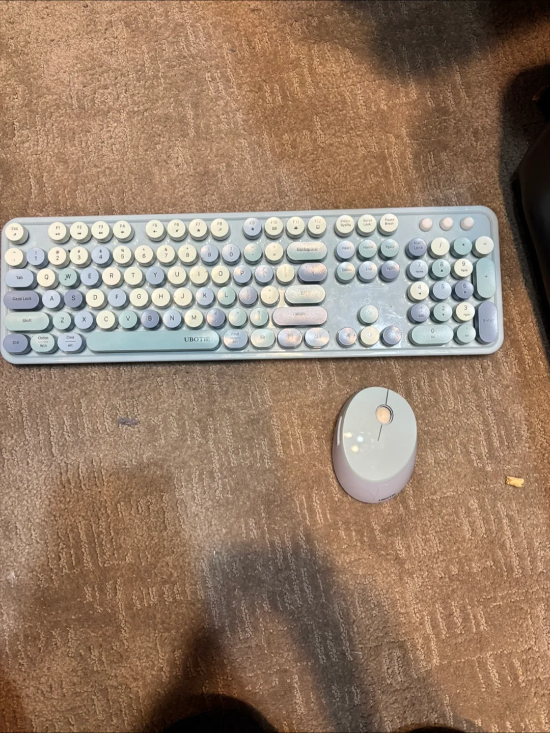 UBOTIE Wireless Keyboard & Mouse Set thumbnail