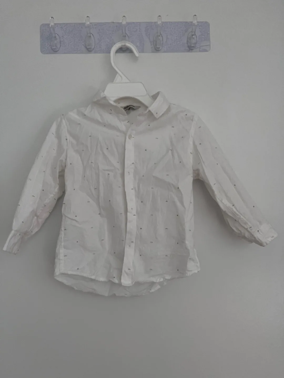 White Long Sleeve Button-Up Shirt thumbnail