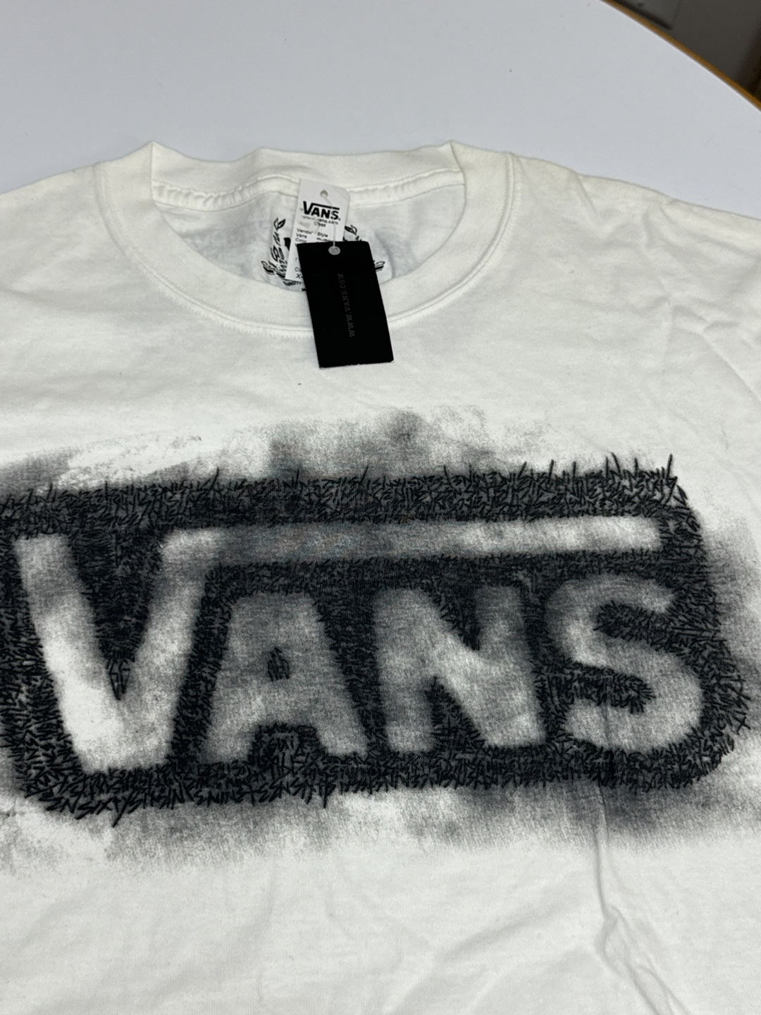 Vans & DC Shoes T-Shirts, Size XL - photo 2