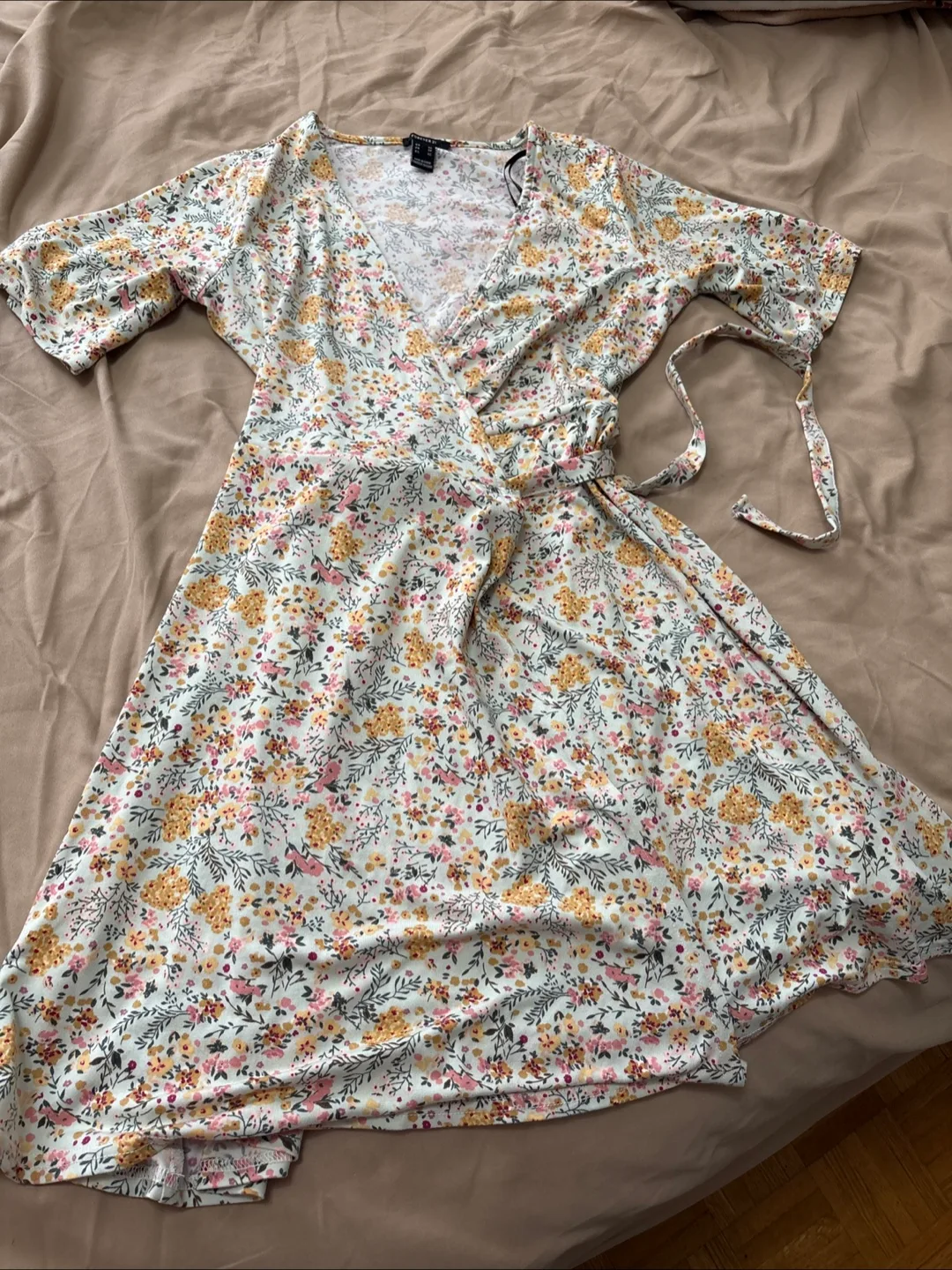 Forever 21 Floral Wrap Dress - XS thumbnail