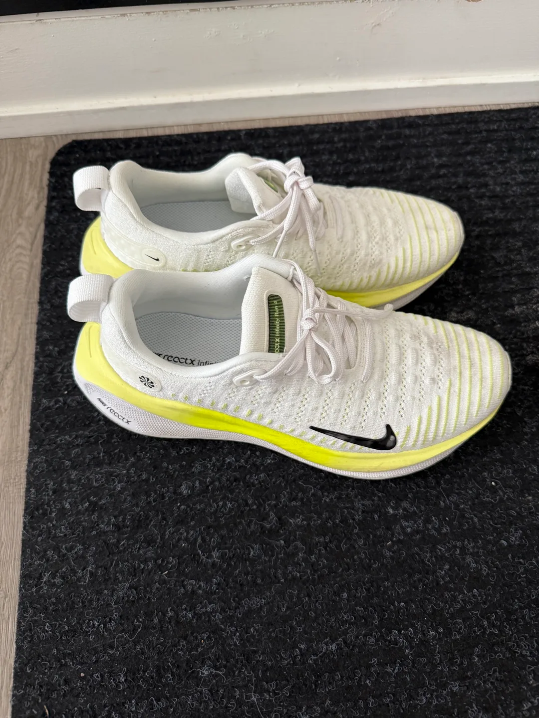 Nike ReactX Infinity - Size 8.5 image indicator(2)