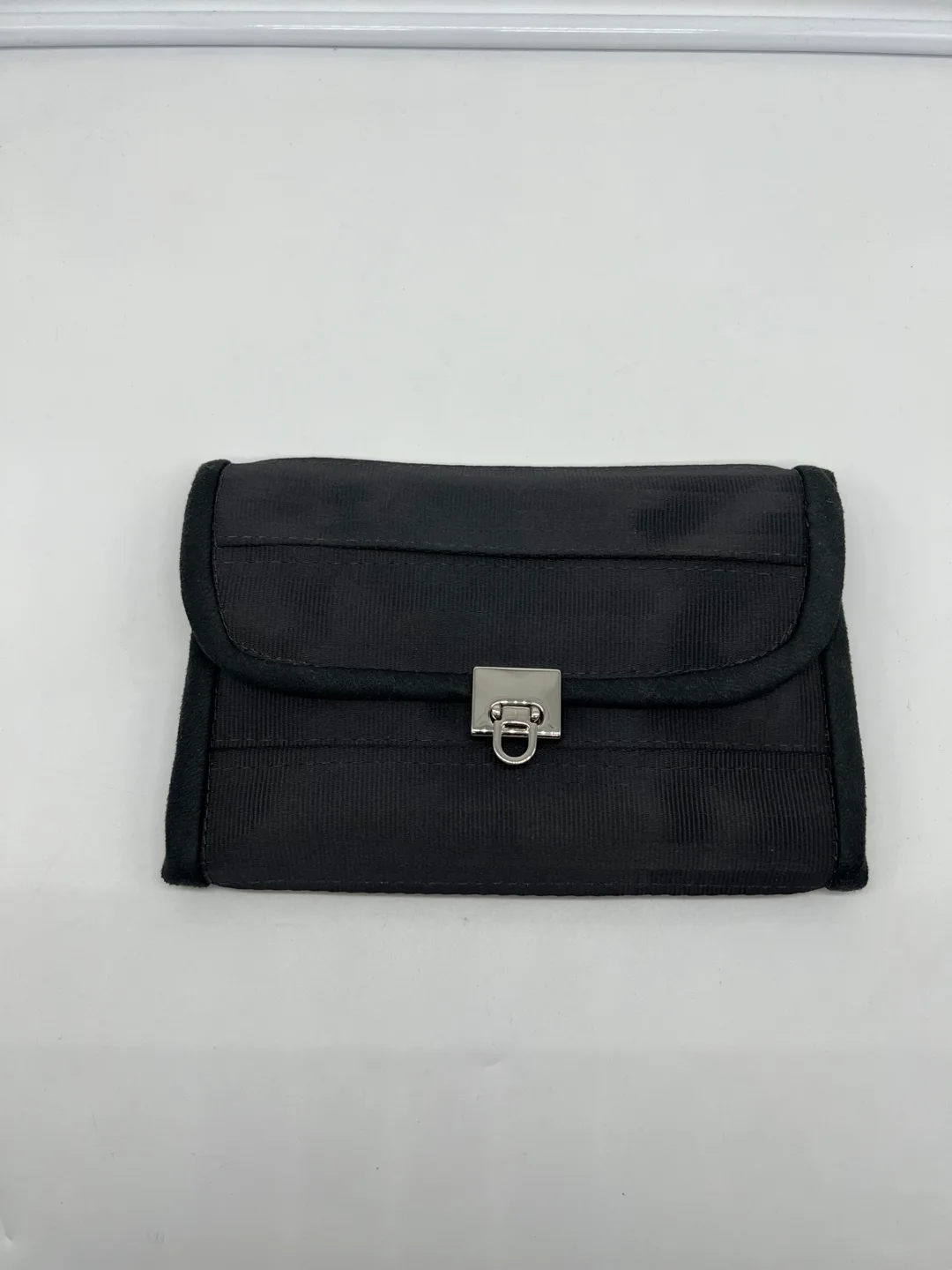 Handmade Seatbelt Wallet thumbnail