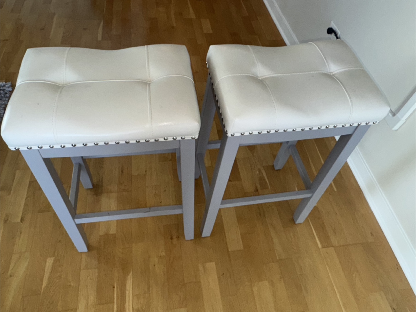 Set of 2 Gray & White Bar Stools - photo 3