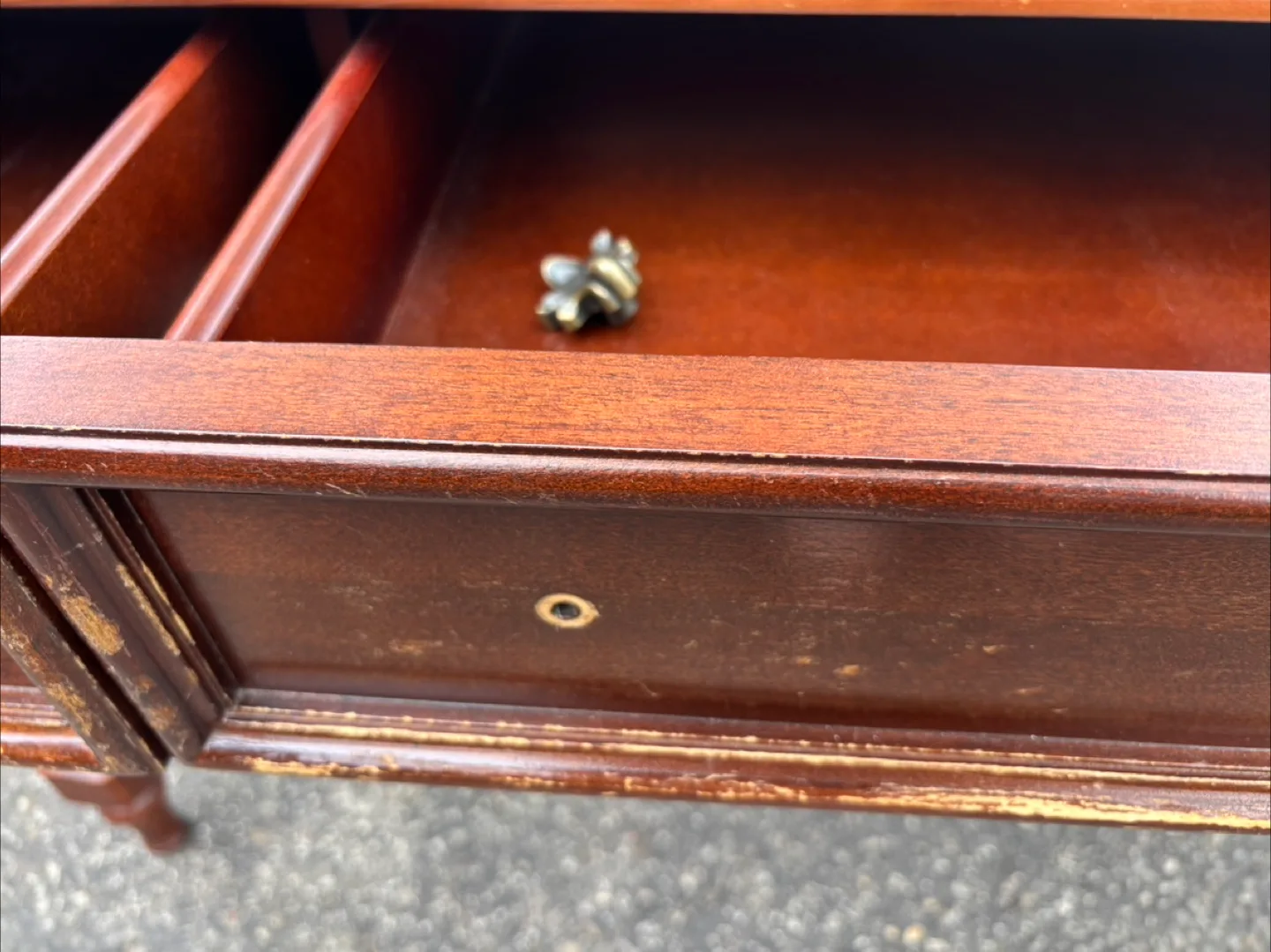 Bombay & Co. Wooden Desk image indicator(3)