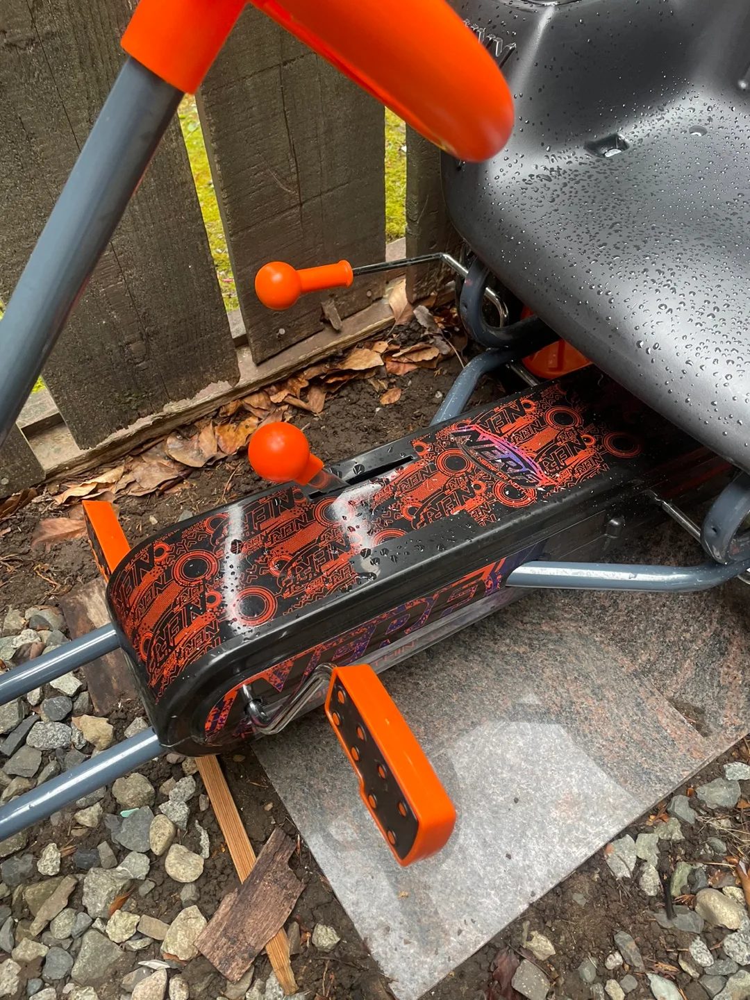 Nerf Battle Racer Ride-On Go Kart image indicator(2)