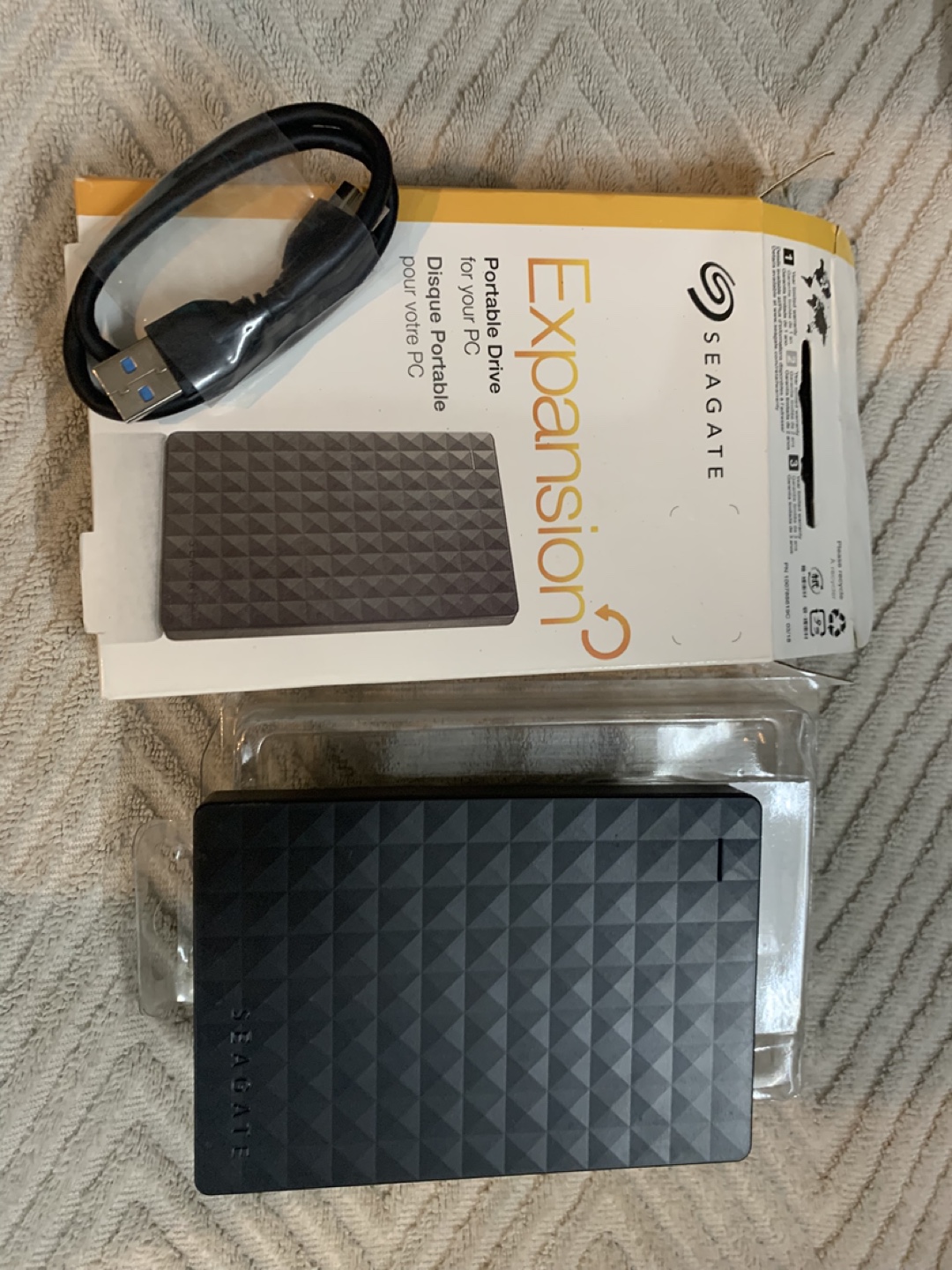 Seagate Expansion 1TB Portable Drive - Like New - photo 4