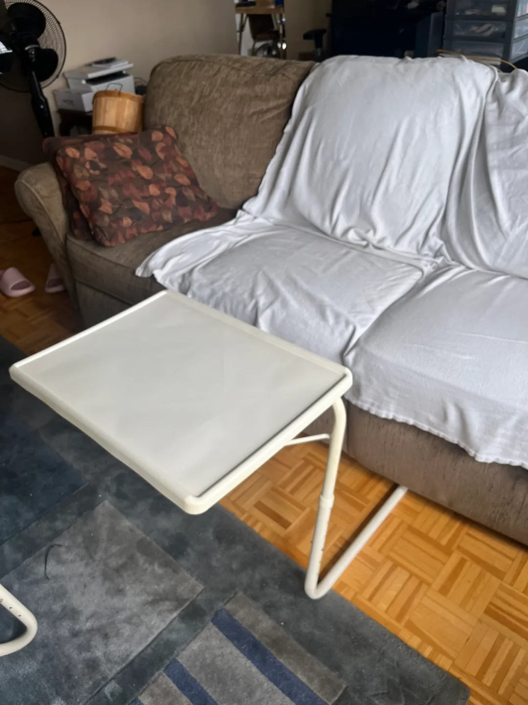 Table-Mate Adjustable Table image indicator(3)