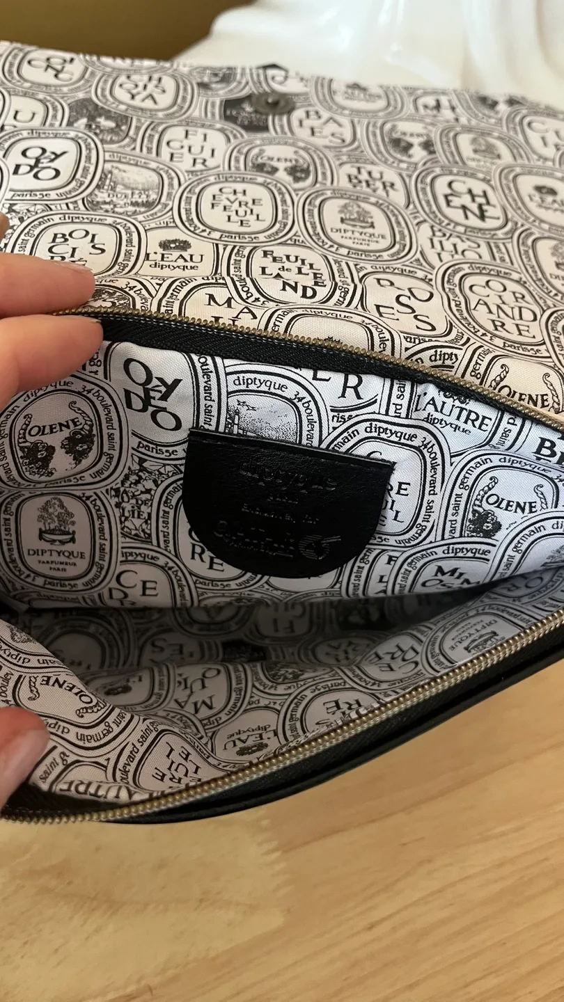 Diptyque Paris Clutch - Black and White image indicator(5)