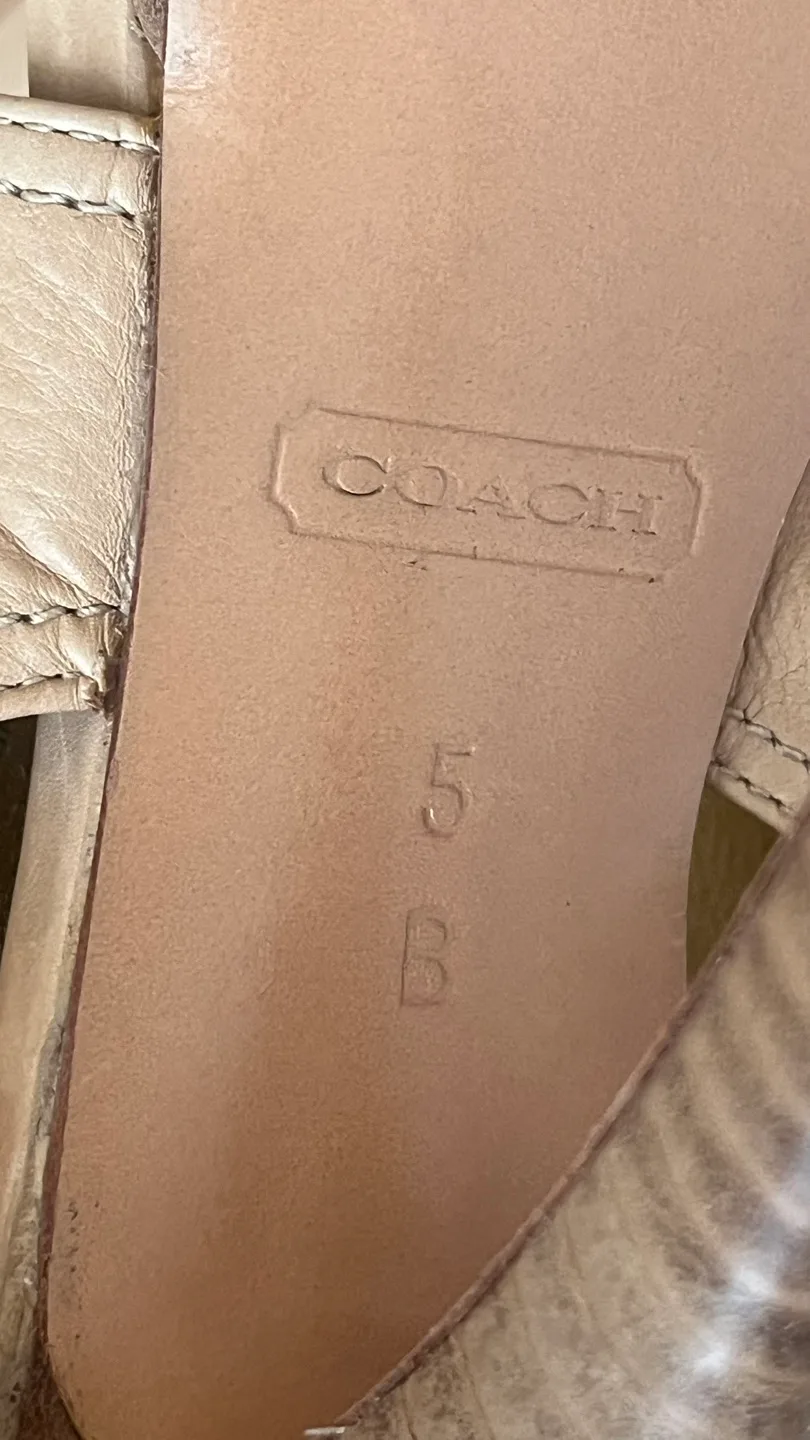 Coach Beige Leather Heels image indicator(6)