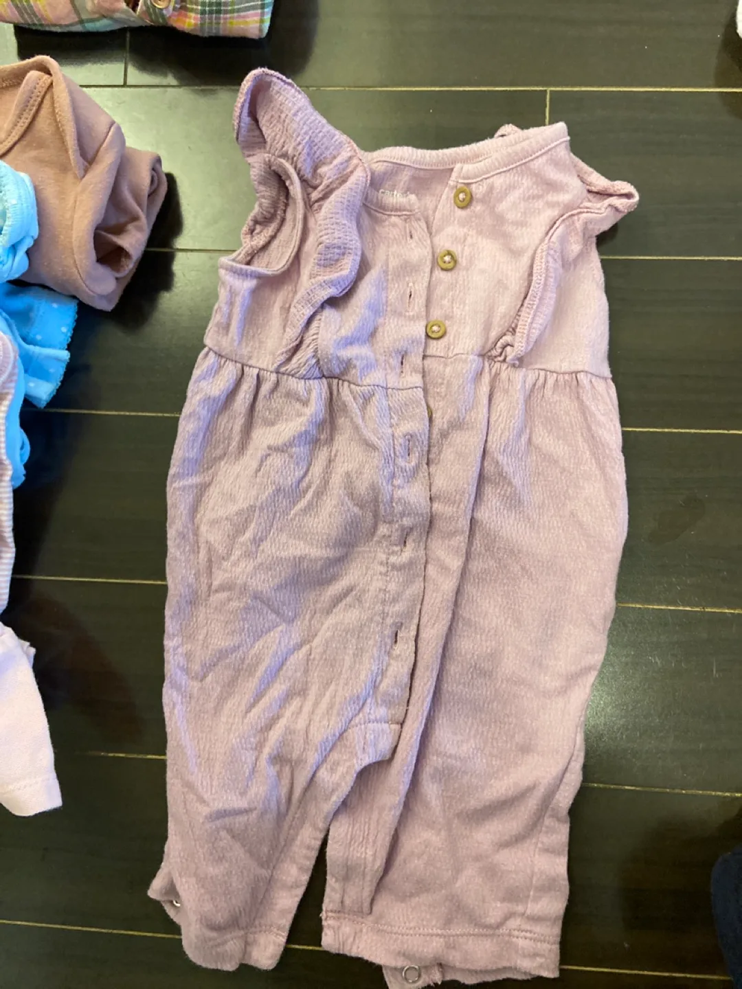 Mixed Baby Clothes Bundle (0-6M) image indicator(5)