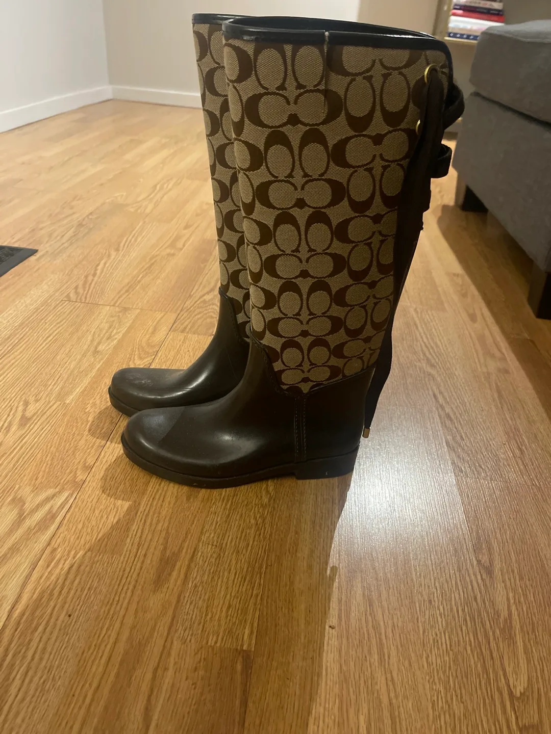 Coach Signature Messenger Bag & Rain Boots image indicator(5)