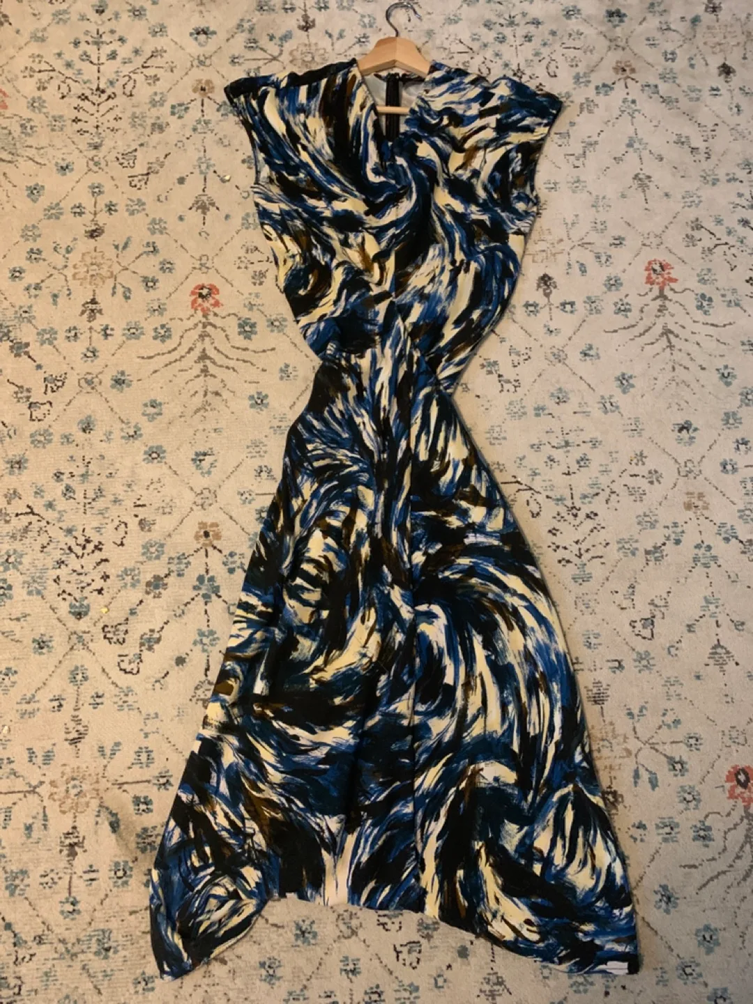 Designer Abstract Print Maxi Dress - Size Small thumbnail