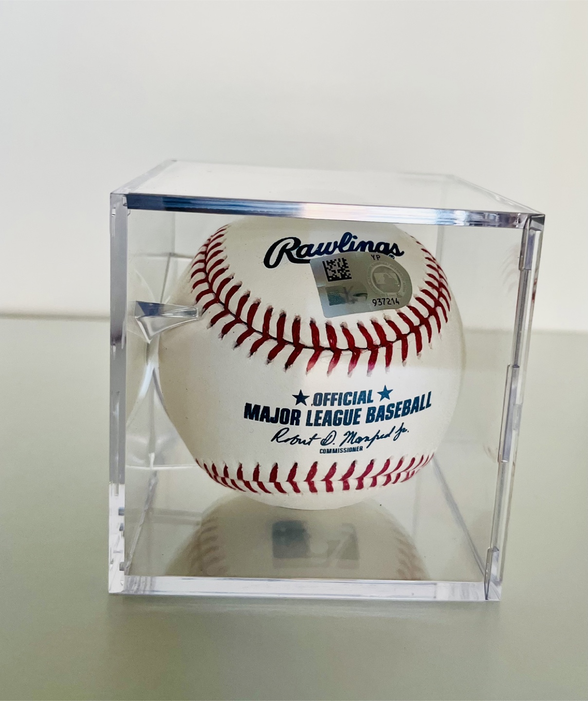 Signed MLB Baseball - photo 2