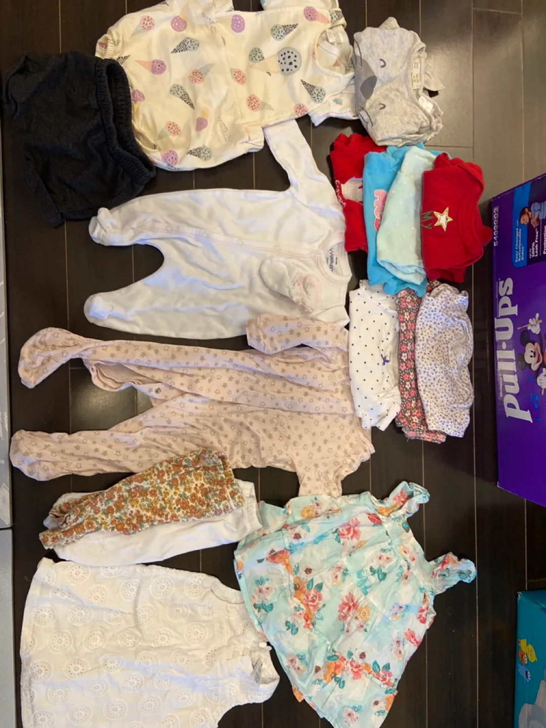 Mixed Baby Clothes Bundle thumbnail