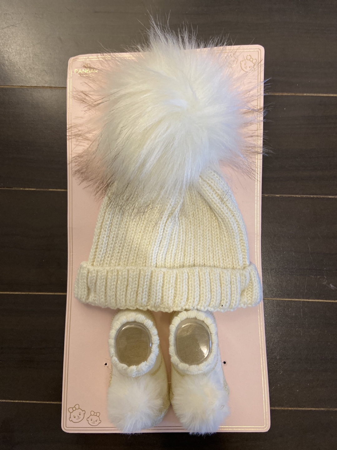 Newborn Fanbar Hat & Booties Set - Cream
