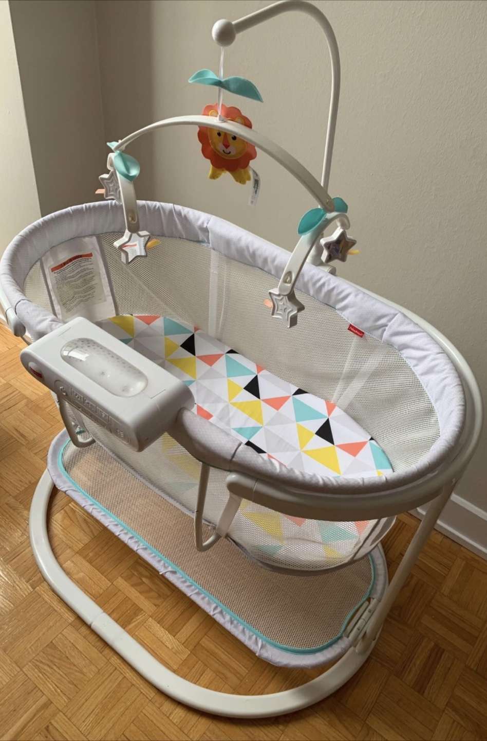 Fisher-Price Soothing Motions Bassinet - photo 2