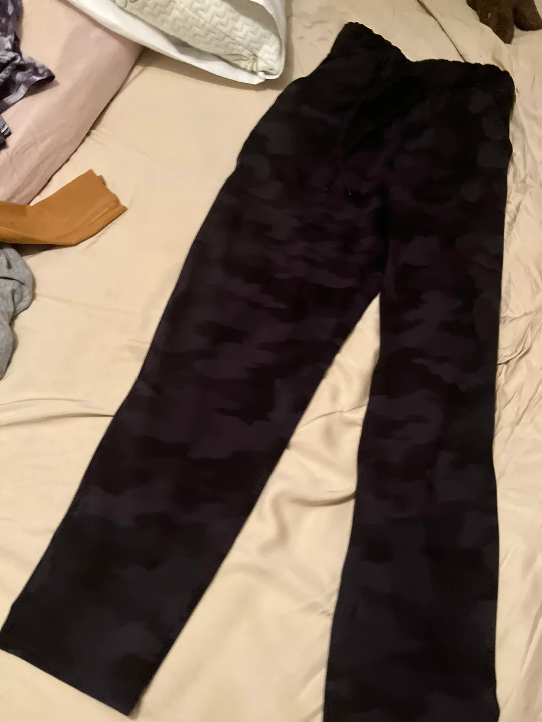 Lululemon Camo Pants, Size 4 thumbnail