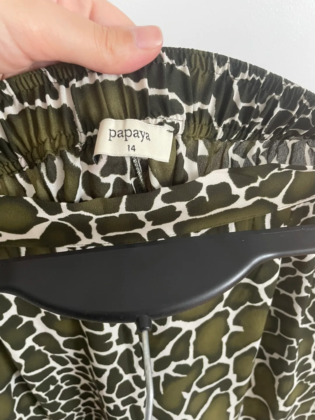 Papaya Size 14 Animal Print Pants image indicator(2)