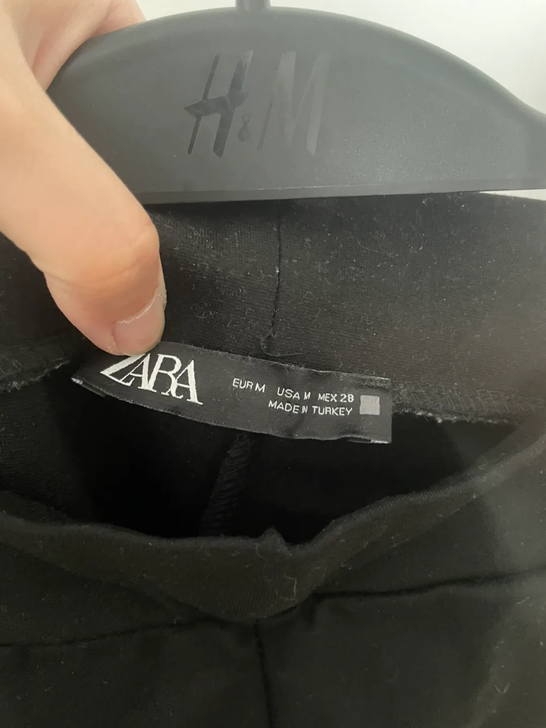 Zara Black Pants - Size M image indicator(4)