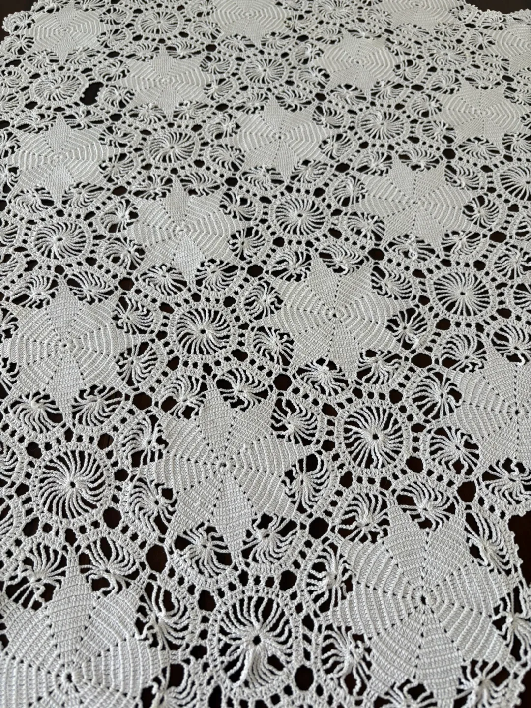 Crocheted White Tablecloth free shipping image indicator(5)