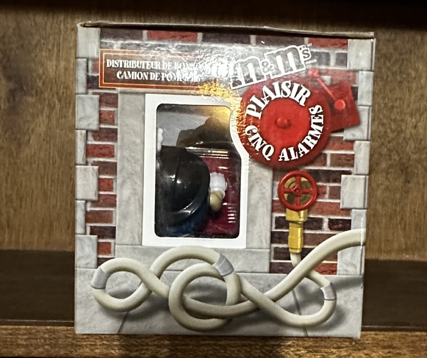 M&M BNIB Collectible Fire Truck candy dispenser - photo 4