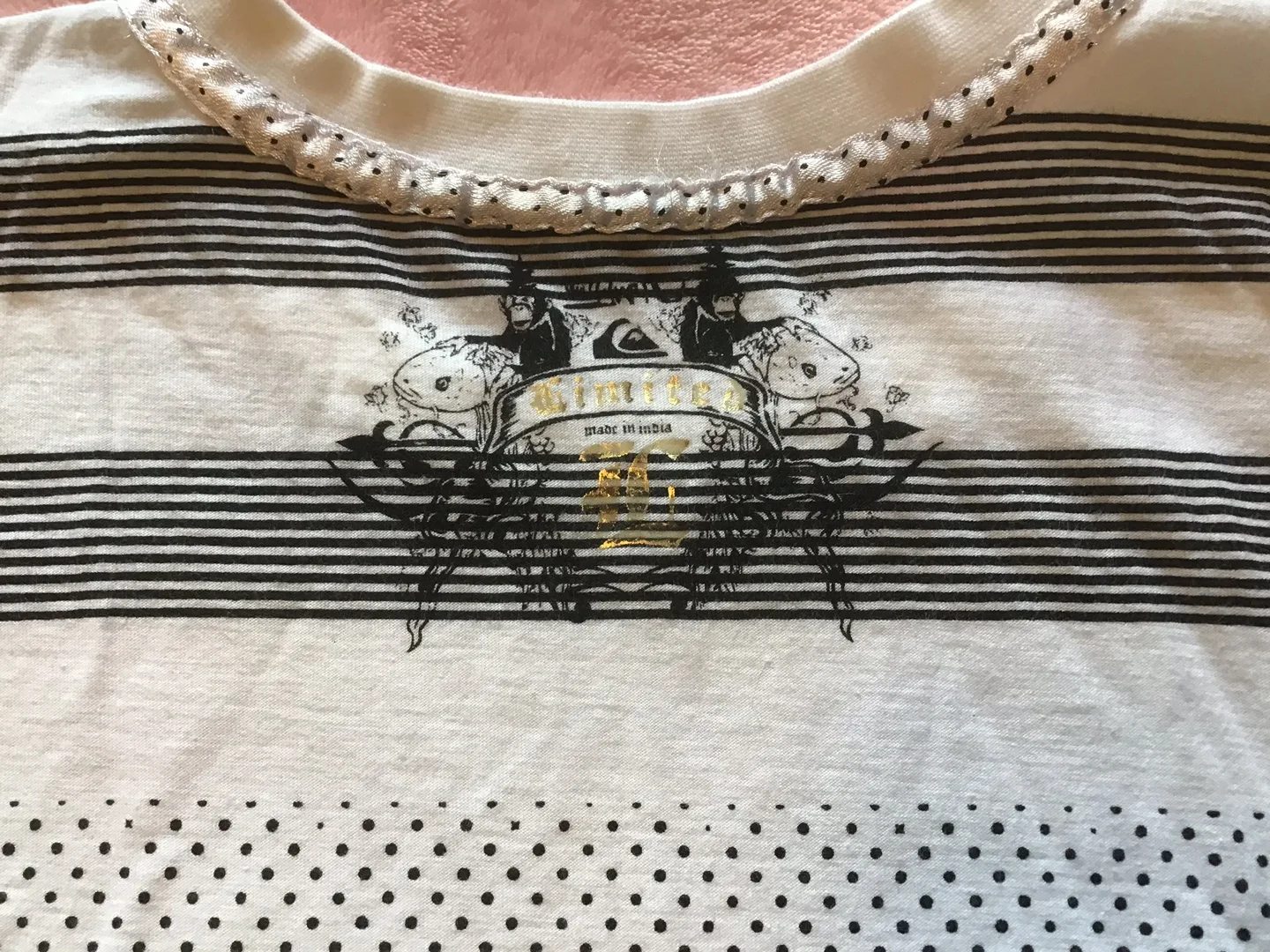 🤩 Quicksilver Striped Tee - Size Medium image indicator(3)