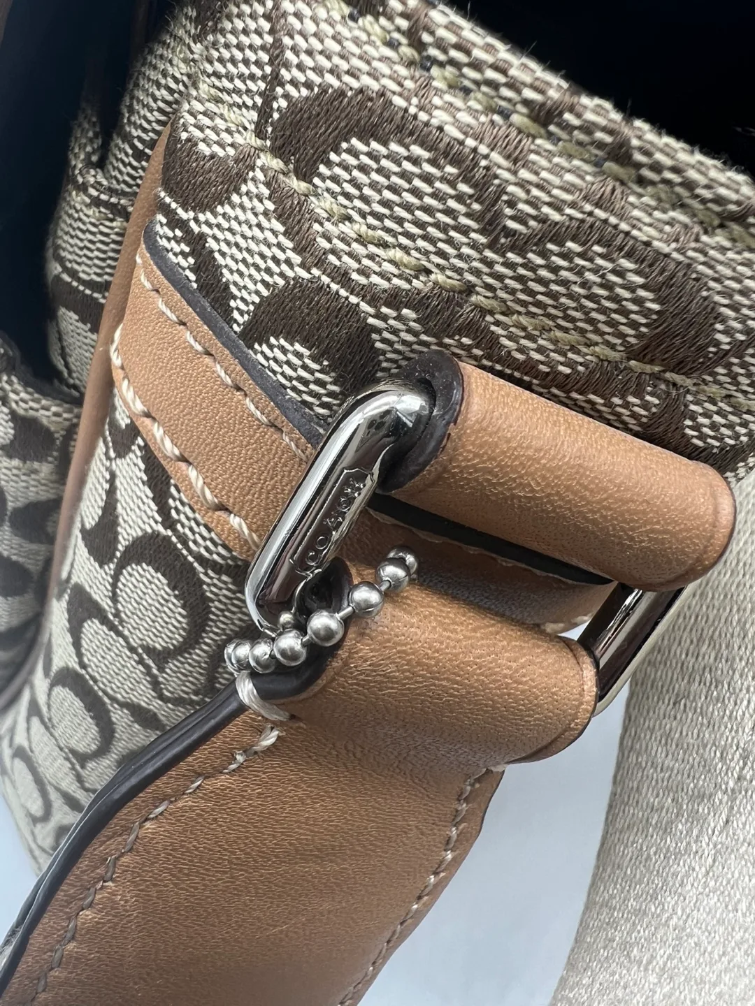 Coach Signature Canvas Jacquard Messenger Bag image indicator(4)