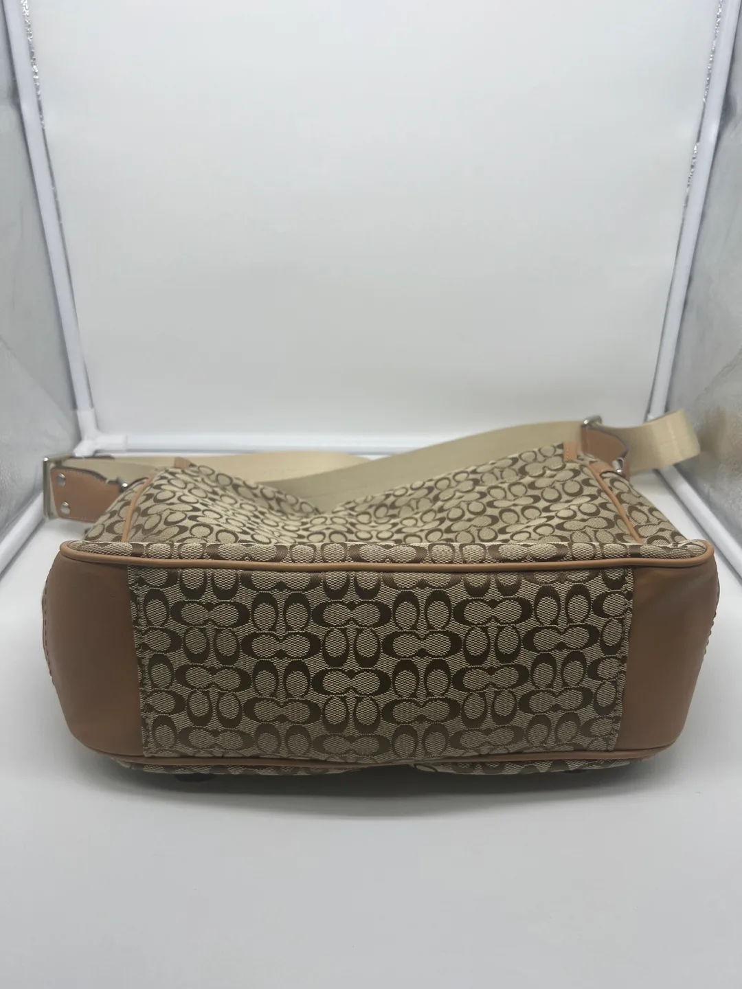 Coach Signature Canvas Jacquard Messenger Bag image indicator(6)