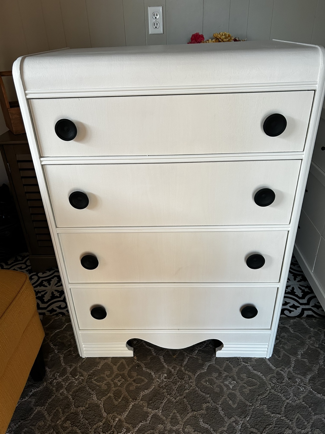 Dresser & Nightstand Set